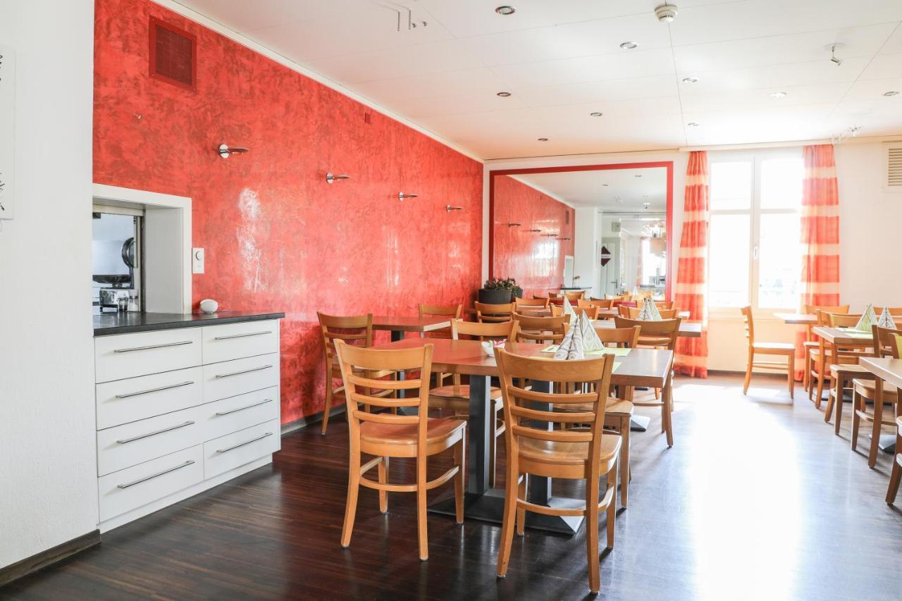 Hotel Loewen Niederuzwil Екстериор снимка